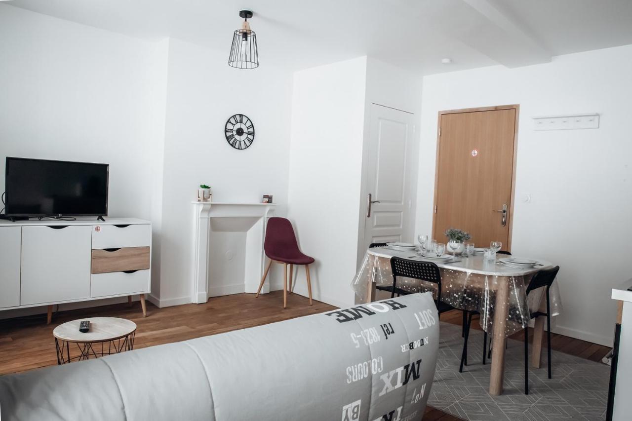 Apartamento Spacieux Neuf Et Lumineux Hyper Centre Ernée Exterior foto